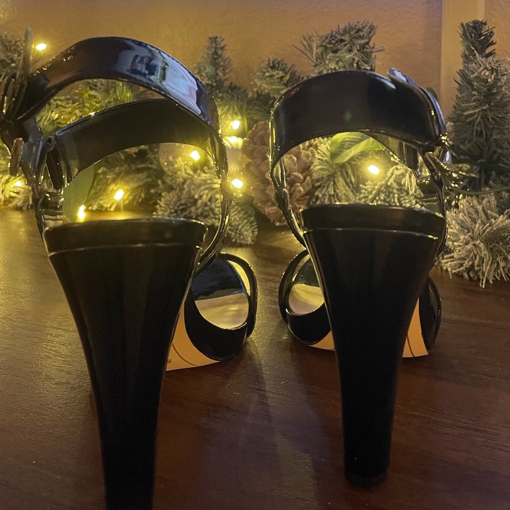 NWT Karl Lagerfield Paris Corine Patent Leather Heels. Sz. 9.5 - Picture 8 of 9